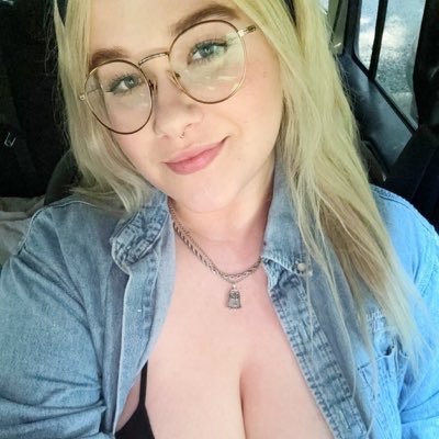 Jessieluv586043's profile picture. “Unfiltered thoughts on love, healing, and the things we don’t say out loud.”