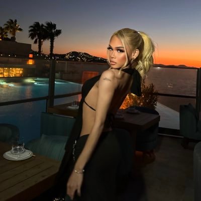 cofzyy's profile picture. I’m in Riyadh honey  we can met👄
