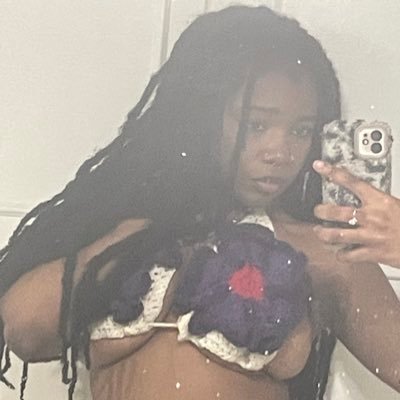 cloudythlghz's profile picture. ₍⑅ᐢ..ᐢ₎ ₊ ⊹ 21🪻 | I LOVE WOMEN ! | free palestine! free congo! ؛ ଓ 🇯🇲🇰🇳🇻🇮