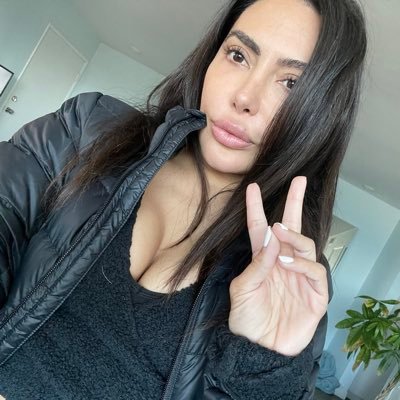 Theclassyt77770's profile picture. 