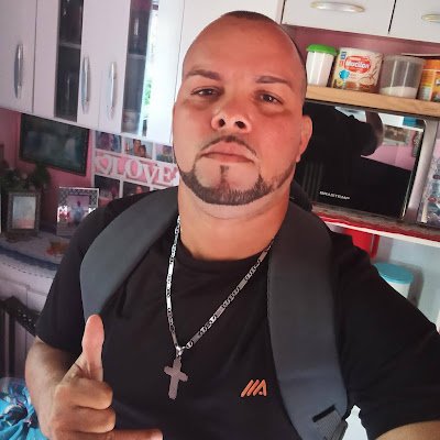 Luciano79278311's profile picture. 