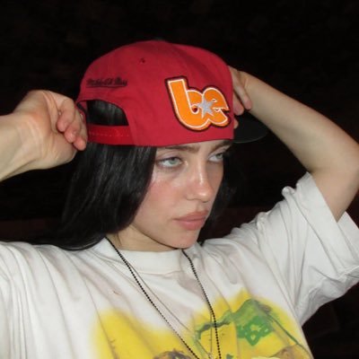 ashwlk's profile picture. 
