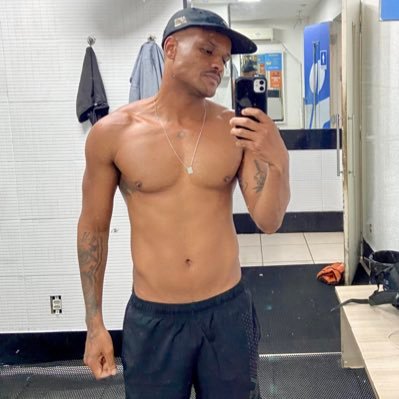 plbg_'s profile picture. 