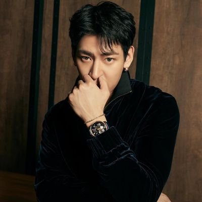 Sasi_chanont's profile picture. คนเราจะตาย..เพราะรู้สึกดีกับใครบางคนมากเกินไปได้ไหมนะ💚🖤❤️
#BamBam​ 🐍  #GOT7​  #Bammie​ 
#ศศิอยากแจก