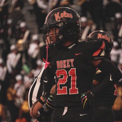 KamoiStevenson's profile picture. Kamoi Stevenson God First 🙏🏽 Class of 2026 @BokeyFootball DB height:5,10weight:165 863-512-3803 Stevensonkamoi@gmail.com