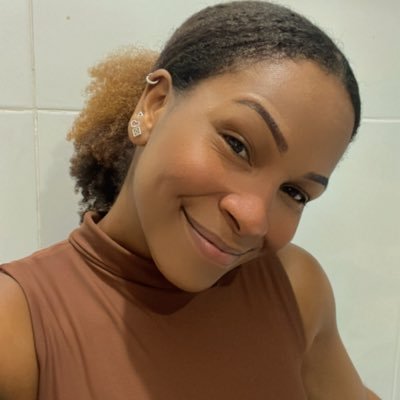 tainn_tiburcio's profile picture. Seja forte e corajoso - J 1:9 .
14/02 🙏🏾❤️