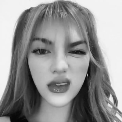 hereformikbrent's profile picture. Drop your questions here: https://t.co/6xs1ab0z3A 💜 | Guni-Guni #30 | MB 🌍 | Z 💜