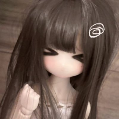 mollyisemos's profile picture. 