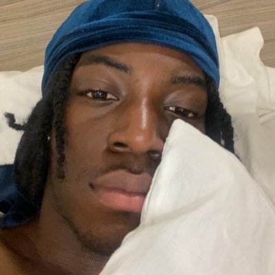 Cai_man_oooh's profile picture. Strike a post