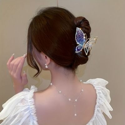 Zein_alsharaf's profile picture. أحب مَدريد وعيناك  🤍😊
ولا أعترفُ بالمَسافاتِ وبَرشلونة⭕
لكلّ صُداع قهوه ولكل فراغ اغنيه 🎼☕
#الخاص_ملغي_للجميع_حتى_لو_بنت📵
#لا_احتاج_دعم⭕