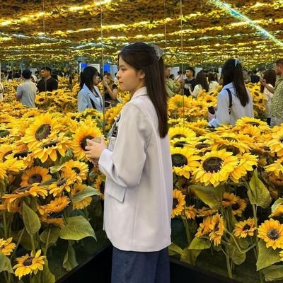 mawarafifah5's profile picture. maybe i'm not attractive enough