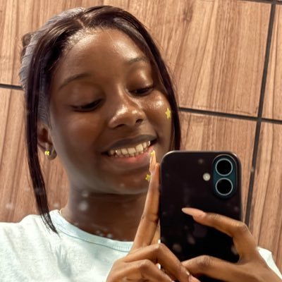 tinytoms_'s profile picture. THEFITS_STORE ( STREETWEAR PLUG IN LAGOS 🔌)