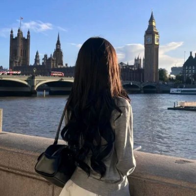 Almwouooru1651's profile picture. 