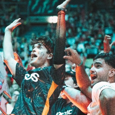 FDSNB17's profile picture.