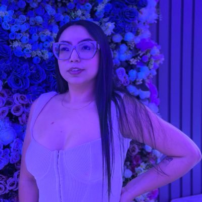 JenEchavarria's profile picture. Amor por la Música...!! ♥♥ Vivir es mi camino...† Y uno empieza a aprender † ….!!! ☻