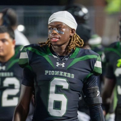 JeremyG_2's profile picture. Iowa Colony High School (Houston,Tx) | CO 2026 || DB/WR ⭐️⭐️⭐️ || @AztecFB|| 3.4 GPA || 100m-10.8|| 200m-21.4 garnerjeremy009@gmail.com |Head coach @coachrgarza