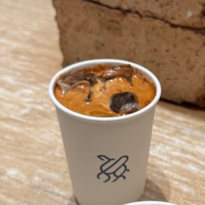 b16jun's profile picture. 