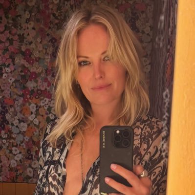 gaytheron's profile picture. 