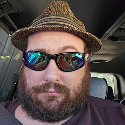 flibertygi21697's profile picture. Both. The answer is always both.  
You're welcome.