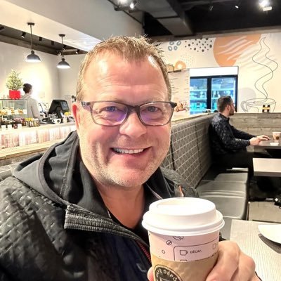 Davidmoore12900's profile picture. 