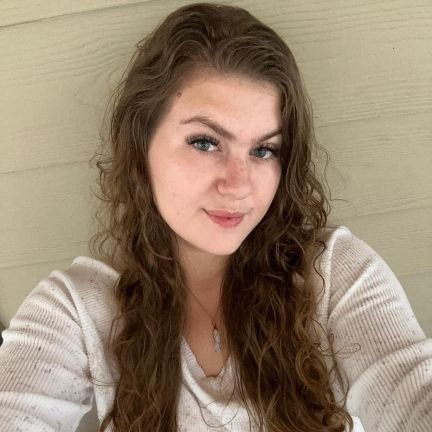 JessicaDav89567's profile picture. 
