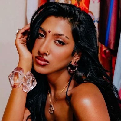 laracraves's profile picture. lara raj appreciation ׁ 𓈒 ♡ fan account.