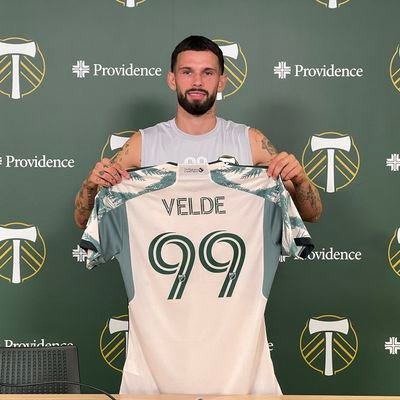 Mik11Ve's profile picture. Lech Poznań | Velde 🏴󠁧󠁢󠁳󠁣󠁴󠁿❤️ Nowe konto, do tamtego brak dostępu...