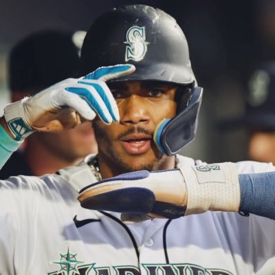 TridentSlugger's profile picture. MLB | NFL main // NBA Casual // HUGE @Mariners & @Seahawks fan #SeizeTheMoment