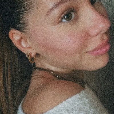 abcc_7's profile picture. 🎓 𝘗𝘴𝘪𝘤𝘰𝘭𝘰𝘨𝘪𝘢 || 𝘪𝘨: 𝘣𝘦𝘢𝘤𝘶𝘯𝘩𝘢.07 ⠀ ⠀ ⠀ ⠀ ⠀ ⠀ ⠀ ⠀ ⠀ ⠀ ⠀ ⠀ ⠀ ⠀ @meia_pessoa