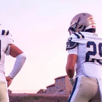 ChristianTAvila's profile picture. Mater Dei catholic high school , chula vista C/O 2026/ RB#29/ 3.1 gpa/God is real,God is good🙏🏼