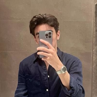 Henry46379's profile picture. 