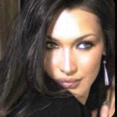 zmxil20's profile picture. 