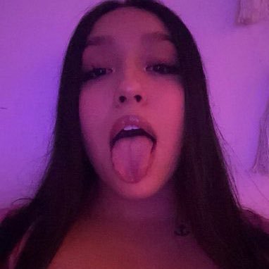 lexsqurit's profile picture. 18+ | 21 🇲🇽 💞 petite Latina 🇲🇽 ||| Replies to menu’’ $10 for FaceTime dm https://t.co/EMCyTV2wIu