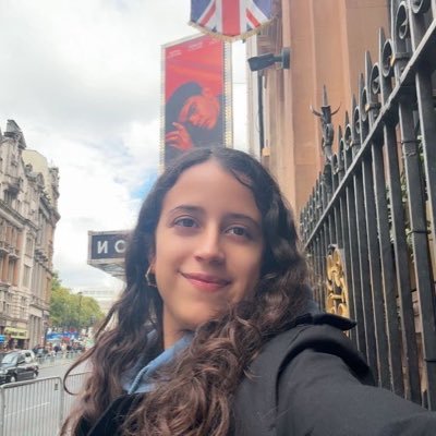 valen__77's profile picture. - Si vamos a perder algo, que sea el miedo - | Fan account