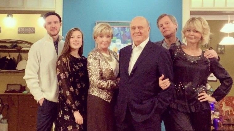 JasonEdwar67076's profile picture. 