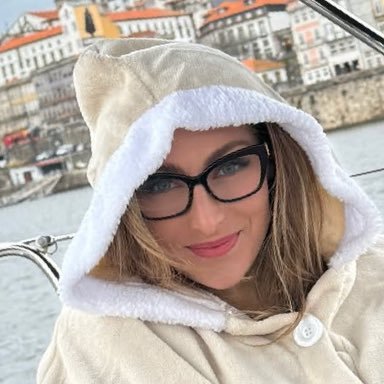 itxstalia's profile picture. tá com sede, manoela?