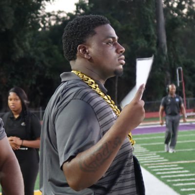 KwanPerkins's profile picture. Offensive line coach @Meridian HighSchool mvsu alumi💚❤️ SMCC alumi💙❤️/GOD first 🙏🏾HHS🐯alumni