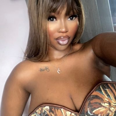 MissMishaMore's profile picture. Blessed and Highly Favoured is the name ♥️