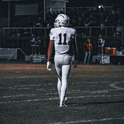 Henry_Miller22's profile picture. 6’5 185lbs | C/O 2027 | 3.5 GPA | Chelan HS | 🏈 WR/S/OLB | | 2nd Team All-Conference | 🏀 Small Forward | ⚾️ P/OF/1B | NCAA ID#: 2505621196 | ✝️ AGTG
