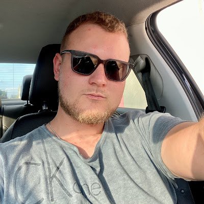 AlexSenn148143's profile picture. 