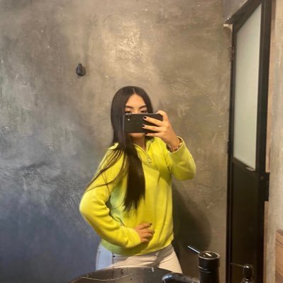 fernanda_ryy's profile picture. 