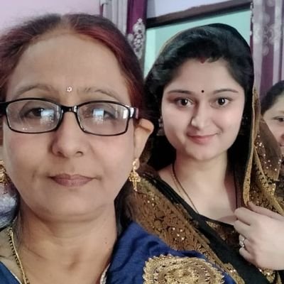 Chitra56774409's profile picture. 