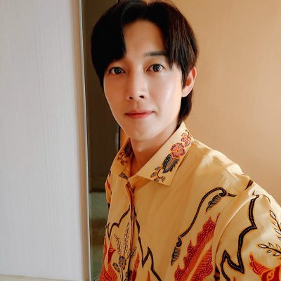 kimhyunjoong081's profile picture. 내 개인 계정에 오신 것을 환영합니