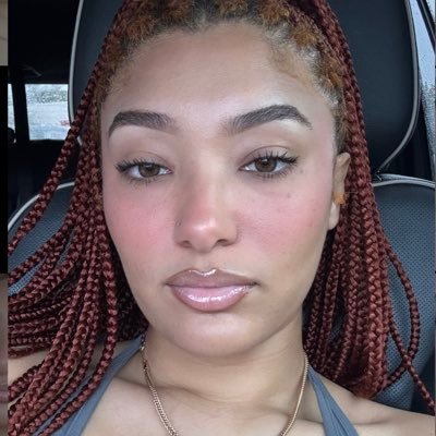 YazmyneMarie's profile picture. 