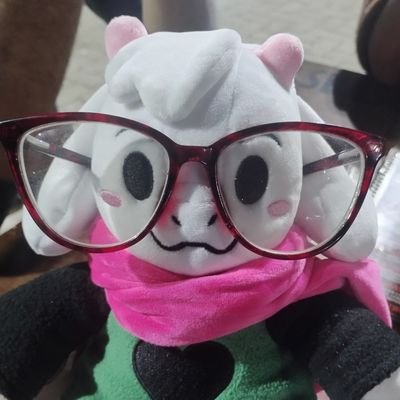 tellandapple's profile picture. https://t.co/zTfp6CQCxI
I'm held captive by a fleeting dream, unable to escape this night