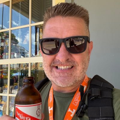 BigOrangefan75's profile picture. Dog dad 🐾 | Vols fan 🍊 | Brazilian Jiu-Jitsu enthusiast 💪 | I roll, I shoot, I yell at the TV on Saturdays