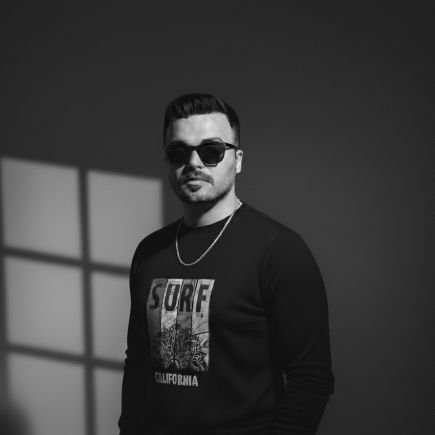 sina_mmdi's profile picture. صینا🧑‍💻