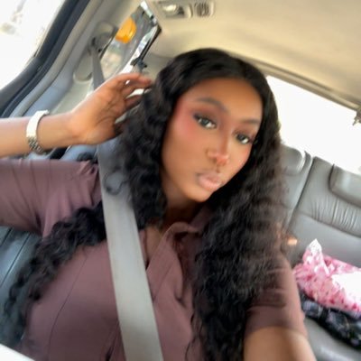 vicfil_'s profile picture. full of life and light.