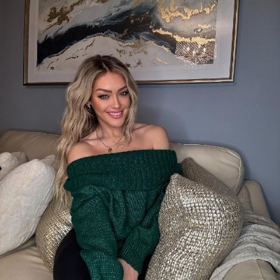 88_emily88's profile picture. 1A 2A Supporter, Conservative Woman. All opinions are my own🚫 Refuse porn