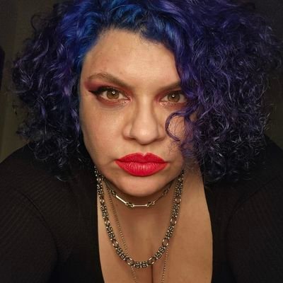 death1606's profile picture. Eu sou Vic, Kallisti, Kika, Clarisse... eu sou a soma de minhas personagens.